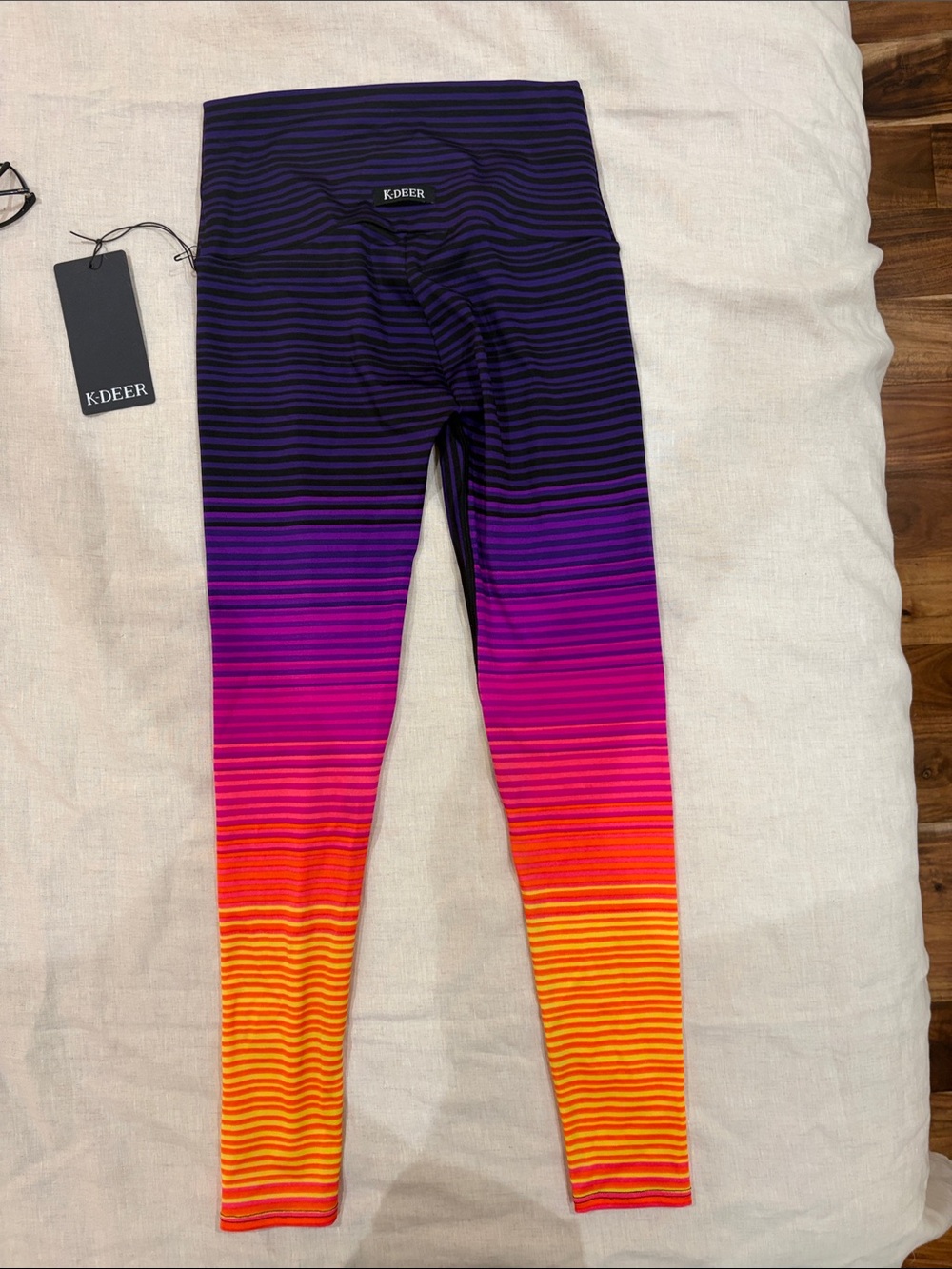 K-DEER Legging in Sneaker Sunset - Picture 3 of 4